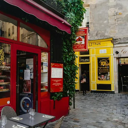 Cozy In The Bastille Neighborhood Apartment *