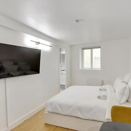 Apartment Cozy In The Bastille Neighborhood