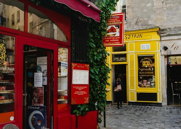 Cozy In The Bastille Neighborhood Apartment *